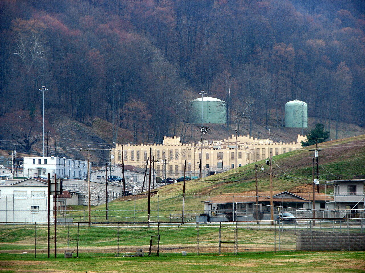 File photo of Brushy Mountain State Prison, a former Tennessee state prison, seen across fields in Petros